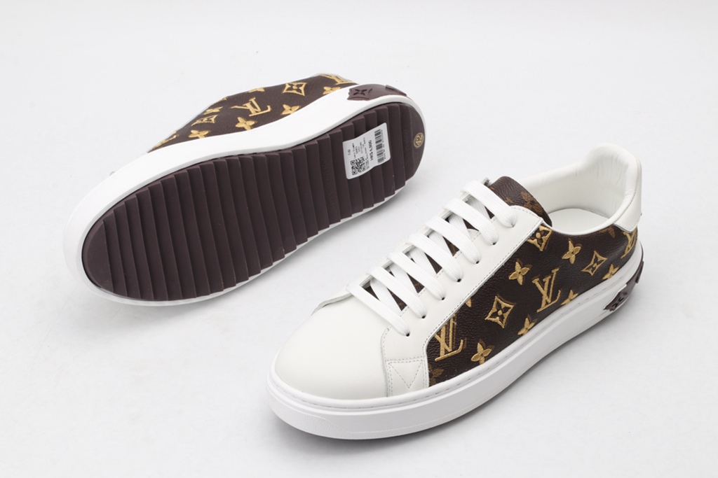 L*V SNEAKER